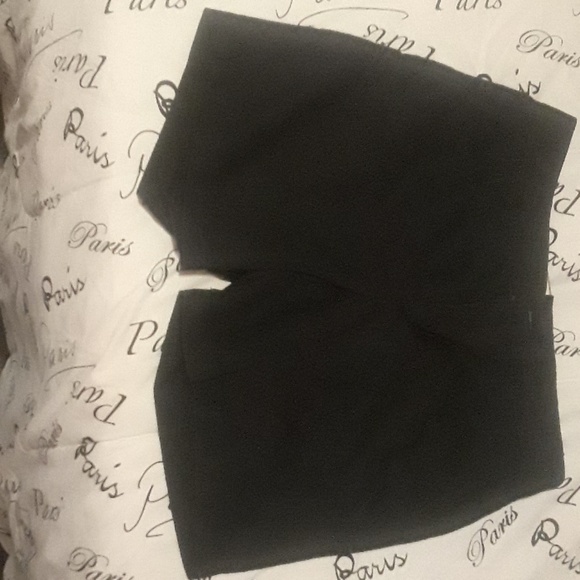 Shorts - Picture 1 of 2